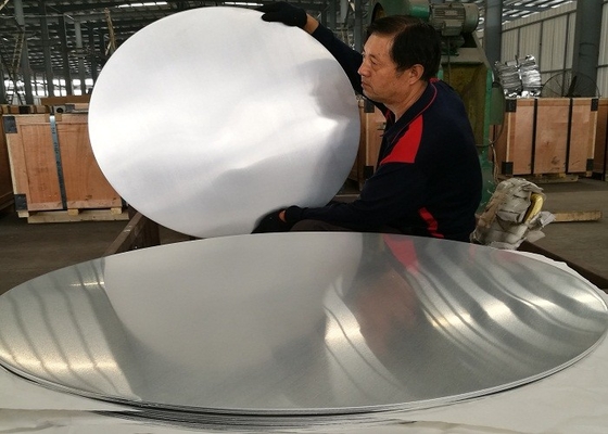 Large polished 1070 round aluminum plate lightweight kitchen utensils are cost-effective