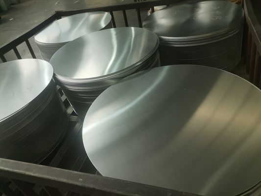 Custom Size Aluminum Circle 0.3-6mm Thickness 100-1000mm Diameter CC DC Material 1050 1060 3003 Alloy Crack Resistant Deep Drawing for Cookware and Lamp Cover Stamping