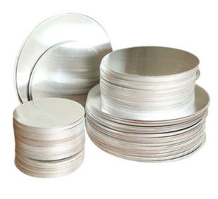 Specialized aluminum round pieces for kitchenware, 80-1100mm in length, 0.5-6mm in thickness. Excellent stretching forming effect.
