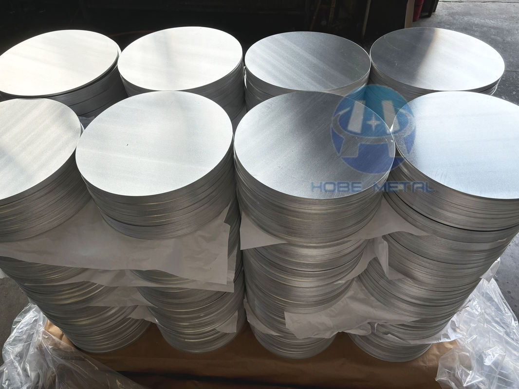 Custom Size Aluminum Circle 0.3-6mm Thickness 100-1000mm Diameter CC DC Material 1050 1060 3003 Alloy Crack Resistant Deep Drawing for Cookware and Lamp Cover Stamping