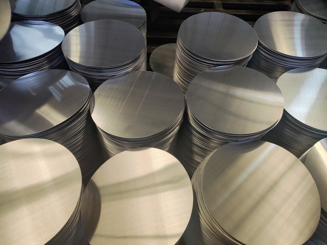 Smooth Surface High Flatness Aluminum Disc 1050 1060 3003 Alloy, 0.3–6mm Thick, Custom Size Aluminum Blank for Lamp Cover & Pots